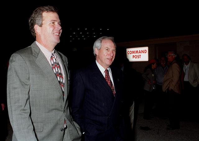 NASA image: KSC-00pp1799