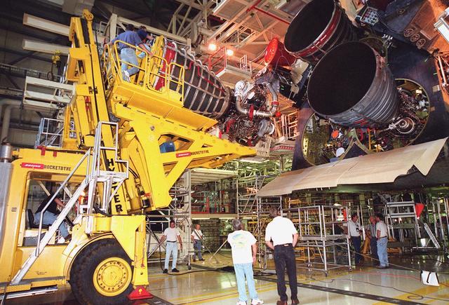 NASA image: KSC-01pp0905