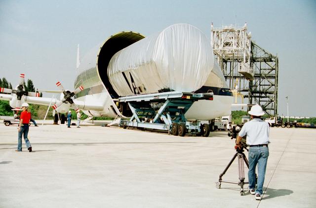 NASA image: KSC-01pp1360