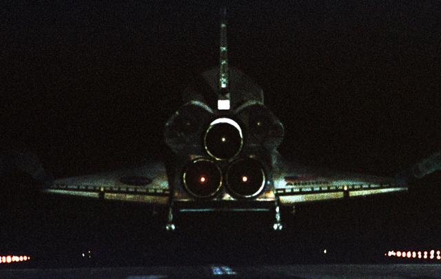 NASA image: KSC-01pp1373