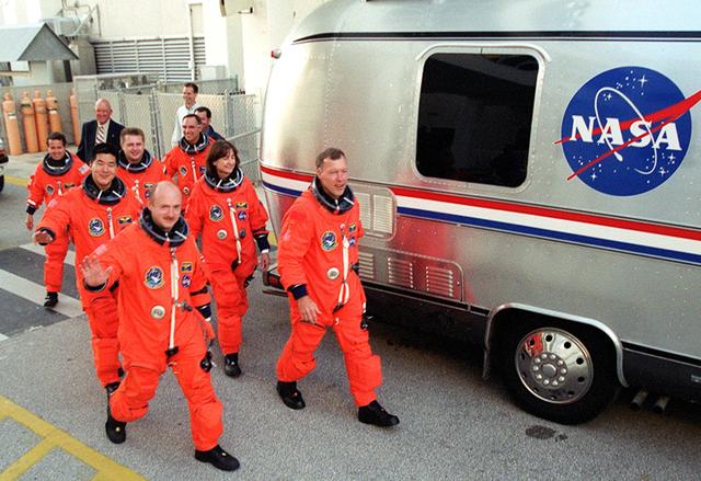 NASA image: KSC-01pp1682