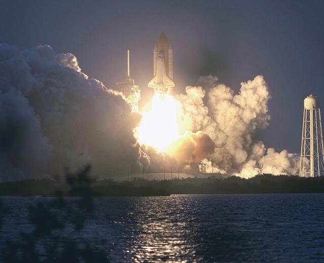 NASA image: KSC-01pp1789