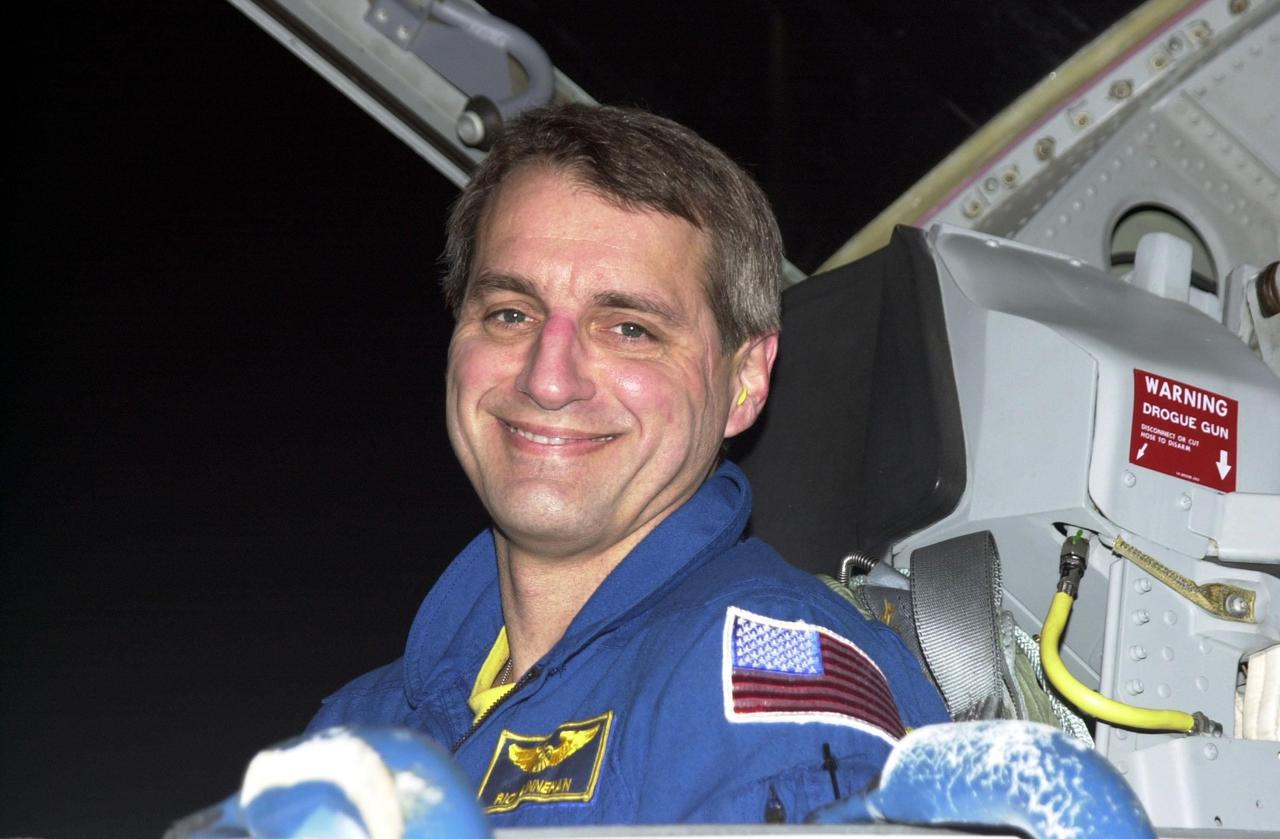 KENNEDY SPACE CENTER, FLA. - STS-109 Mission Specialist Richard Linnehan arrives at KSC aboard a T-38 jet aircraft to begin launch preparations. This is Linnehan's third Shuttle flight. The goal of the 11-day mission is repair and maintenance on the Hubble Space Telescope. Five spacewalks are planned to replace Solar Array 2 with Solar Array 3, replace the Power Control Unit, remove the Faint Object Camera and install the Advanced Camera for Surveys (ACS), install the Near Infrared Camera and Multi-Object Spectrometer (NICMOS) Cooling System, and install New Outer Blanket Layer insulation. Launch is scheduled for Feb. 28 at 6:48 a.m. EST