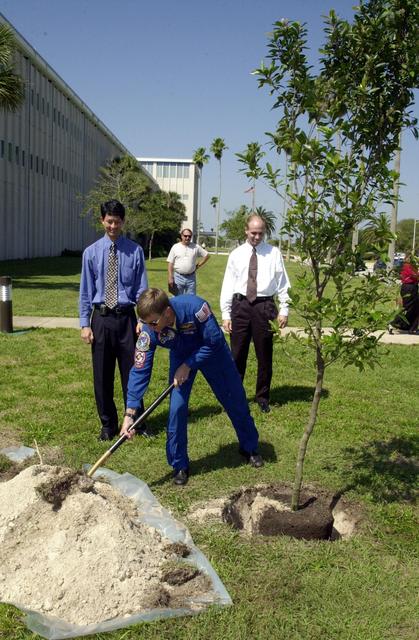 NASA image: KSC-02pd0427