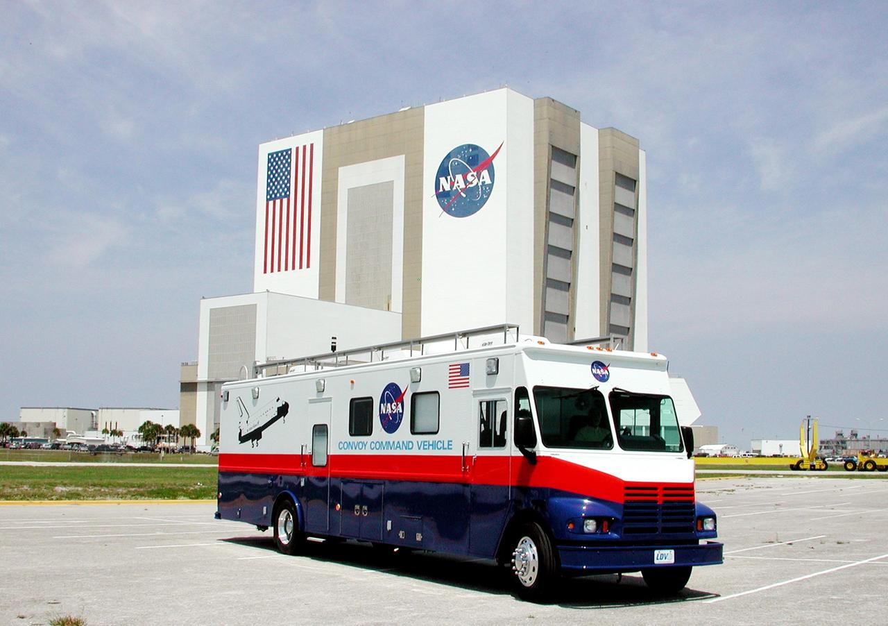 KENNEDY SPACE CENTER, FLA. - A new Convoy Command Vehicle, used for Shuttle landings, is displayed.  It will replace a 15-year-old vehicle.  The new one is not expected to be used before mid-June, the scheduled landing of Endeavour following mission STS-111.