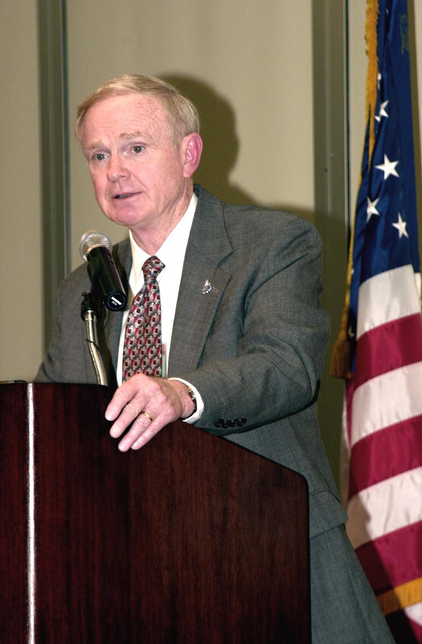 KENNEDY SPACE CENTER, FLA. - Center Director Roy D. Bridges Jr. speaks to attendees of the 2002 Florida Press Association and Florida Society of Newspaper Editors Convention held at the Debus Center, KSC Visitors Complex. NASA Associate Deputy Administrator Dr. Daniel Mulville was a keynote speaker. 