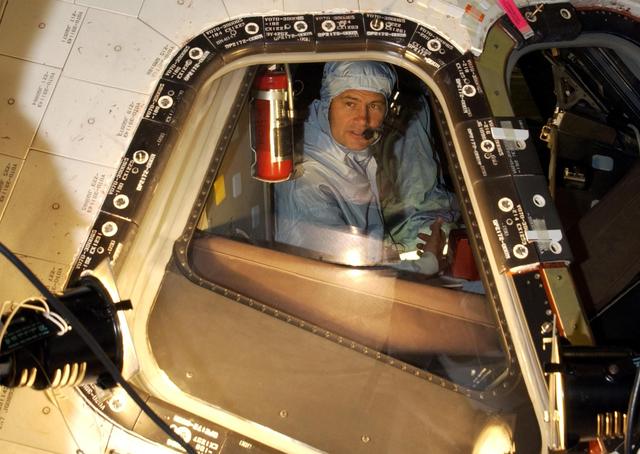 NASA image: KSC-02pd1326