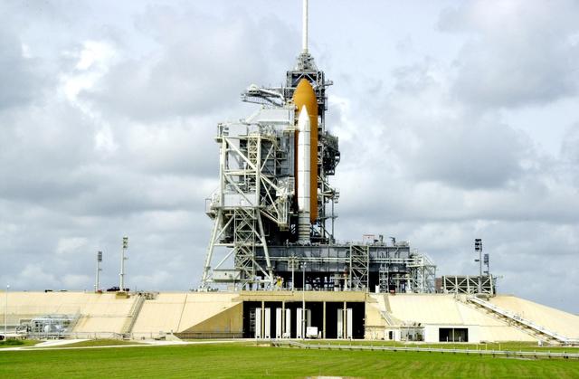 NASA image: KSC-02pd1371