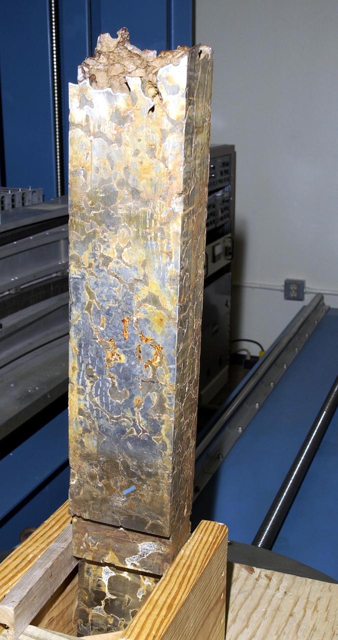 KENNEDY SPACE CENTER, FLA.  --  This 100-pound Mundrabilla meteorite sample is being studied in Wyle Laboratory's Nondestructive Testing Laboratory at KSC.  The one-of-a-kind meteorite was found 36 years ago in Australia and is on loan to Marshall Space Flight Center (MSFC) from the Smithsonian Institution's National Museum of Natural History.  Dr. Donald Gillies, discipline scientist for materials science at MSFC's Microgravity Science and Applications Department, is the Principal Investigator.  The studies may help provide the science community and industry with fundamental knowledge for use in the design of advanced materials.