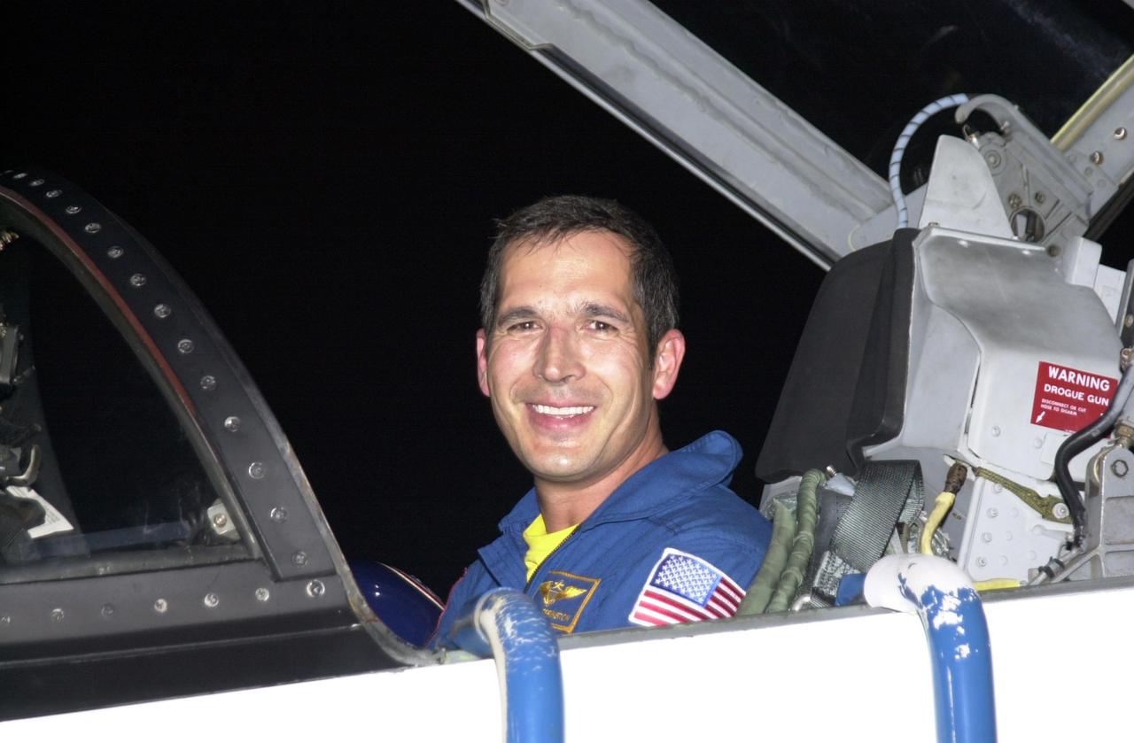 KENNEDY SPACE CENTER, FLA. - STS-113 Mission Specialist John Herrington arrives at the KSC Shuttle Landing Facility to get ready for launch.  STS-113 is the 16th American assembly flight to the International Space Station.  The primary mission is bringing the Expedition 6 crew to the Station and returning the Expedition 5 crew to Earth.  The major objective of the mission is delivery of the Port 1 (P1) Integrated Truss Assembly, which will be attached to the port side of the S0 truss.  Three spacewalks are planned to install and activate the truss and its associated equipment.  Launch of Space Shuttle Endeavour on mission STS-113 is scheduled for Nov. 11 between midnight and 4 a.m. EST.   