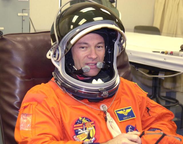 NASA image: KSC-02pd1701