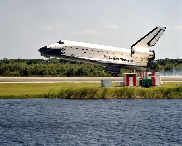 NASA image: KSC-02pp1600