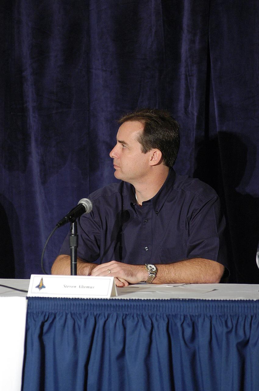 KENNEDY SPACE CENTER, FLA. -  Steve Altemus, shuttle test director at KSC, provides expert information to the Columbia Accident Investigation Board.  Over the course of two days, the Board's chairman, retired Navy Admiral Harold W. "Hal" Gehman Jr., and other board members have been hearing from experts discussing the role of the Kennedy Space Center in the Shuttle Program, Shuttle Safety and Debris Collection, Layout and Analysis and Forensic Metallurgy.