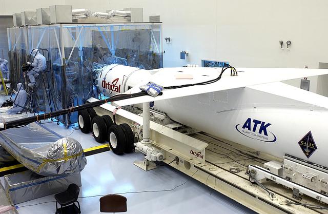 NASA image: KSC-03pd0994