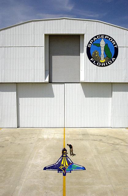 NASA image: KSC-03pd1127