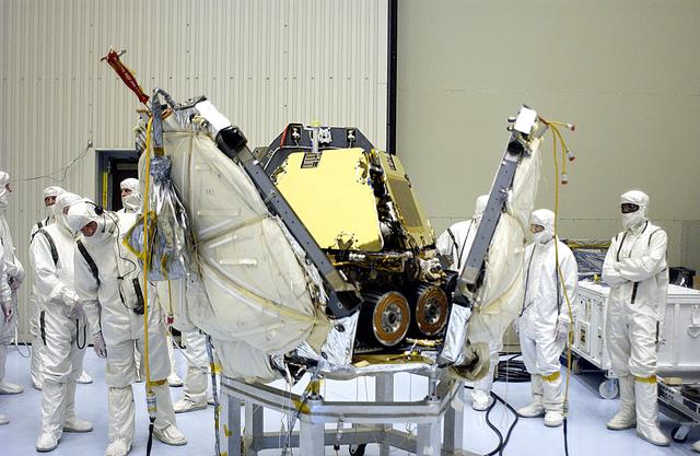 NASA image: KSC-03pd1135