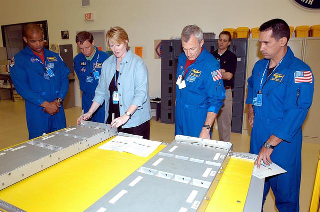 NASA image: KSC-03pd1165