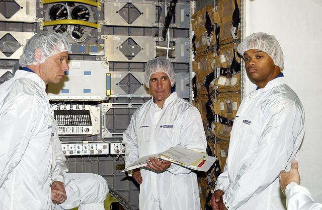 NASA image: KSC-03pd1177