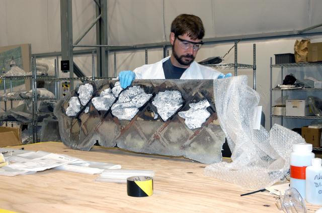 NASA image: KSC-03pd1278