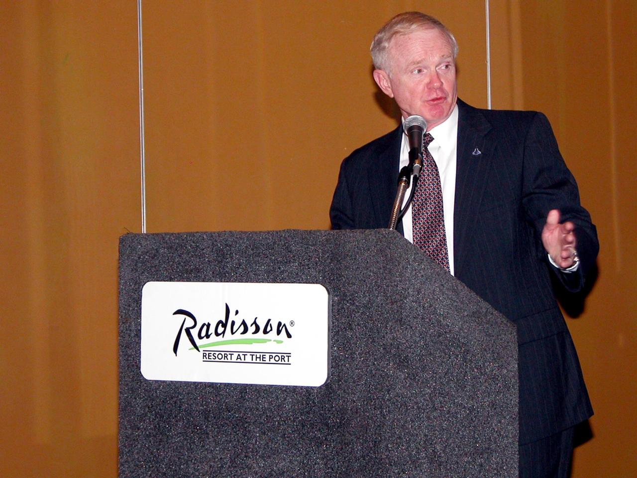 KENNEDY SPACE CENTER, FLA. - Center Director Roy Bridges Jr. addresses attendees at the annual Congressional Dinner hosted by the Florida Space Business Roundtable.  The dinner kicked off the annual Space Congress, held April 28-May 1, 2003, in Cape Canaveral, Fla.  The theme for the event was "Linking the Past to the Future: A Celebration of Space" and commemorated the 40th anniversary of the Kennedy Space Center and the Centennial of Flight.