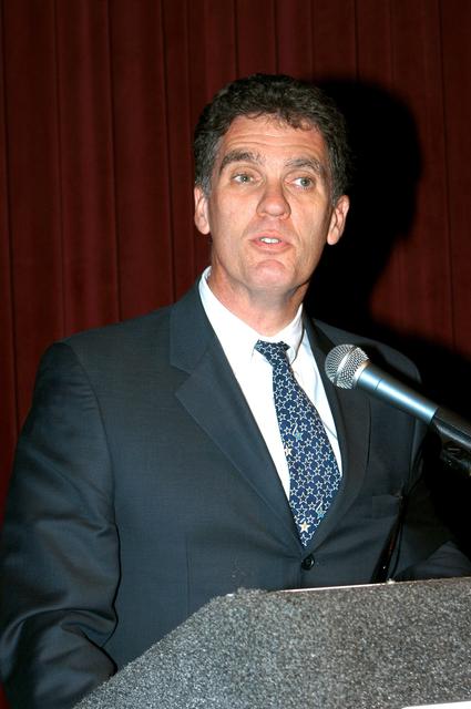 NASA image: KSC-03pd1313