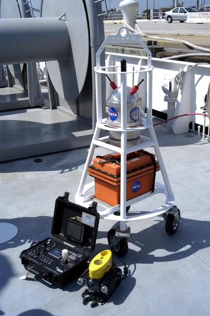 NASA image: KSC-03pd1377