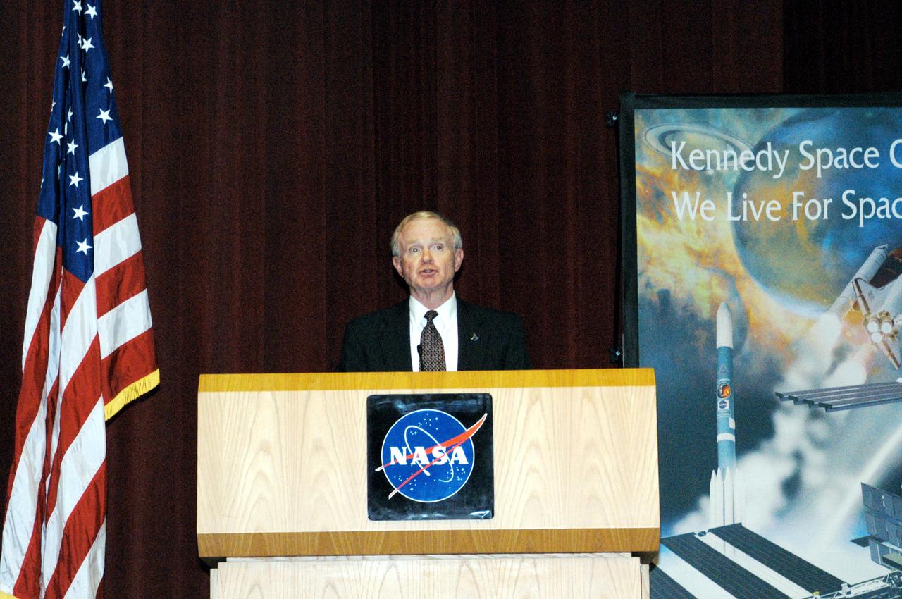 KENNEDY SPACE CENTER, FLA. -  KSC Director Roy D. Bridges addresses a group of KSC employees assembled in the KSC Training Auditorium. The occasion is the announcement of James W. Kennedy as the next director of the NASA Kennedy Space Center (KSC) in Florida. Kennedy has served as KSC's deputy director since November 2002. He will succeed Bridges, who was appointed on June 13 to lead NASA's Langley Research Center, Hampton, Va.