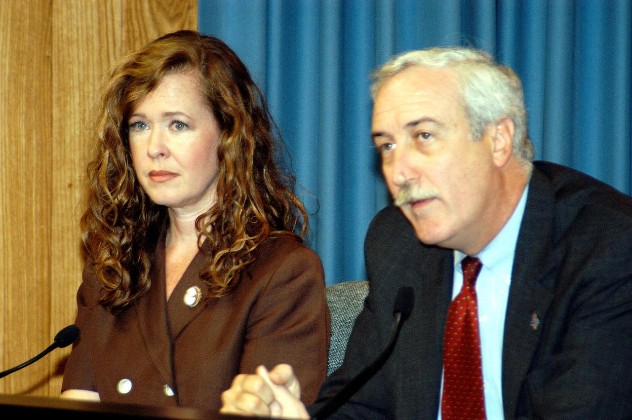 KENNEDY SPACE CENTER, FLA. -  KSC Deputy Director of External Relations and Business Development Lisa Malone and NASA Administrator Sean O'Keefe participate in a press conference in KSC's Press Site Auditorium. The press conference followed the official announcement of James W. Kennedy as the next director of the NASA Kennedy Space Center (KSC) in Florida. Kennedy has served as KSC's deputy director since November 2002. He will succeed KSC Director Roy D. Bridges, who was appointed on June 13 to lead NASA's Langley Research Center, Hampton, Va.