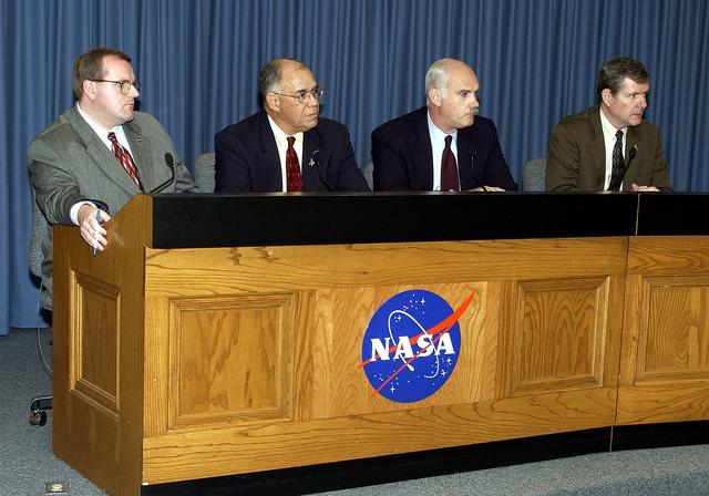 NASA image: KENNEDY SPACE CENTER, FLA.  - NASA officials brief the media at KSC about the agency’s human space flight program.  At left is moderator Allard Beutel, with NASA Headquarters.  Others on the panel (left to right) are NASA Deputy Administrator Fred Gregory, Associate Administrator for Space Flight Bill Readdy and Associate Administrator for Safety and Mission Assurance Bryan O’Connor.