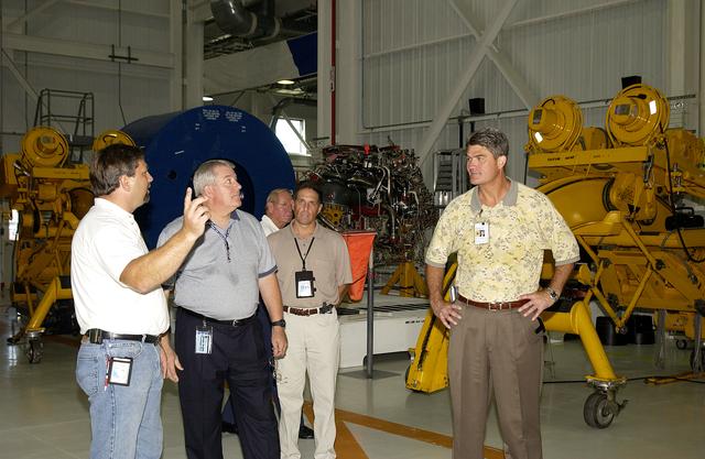 NASA image: Bill Parsons with Discovery Processing Team