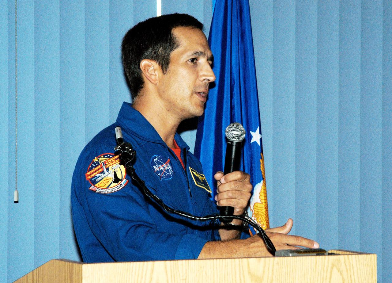 KENNEDY SPACE CENTER, FLA. - At a luncheon celebrating Native American Heritage Month held at the Patrick Air Force Base NCO Club, astronaut John Herrington speaks to invited guests. Herrington is a tribally enrolled Chickasaw and the world’s first Native American astronaut, who last flew on mission STS-113 in 2002.