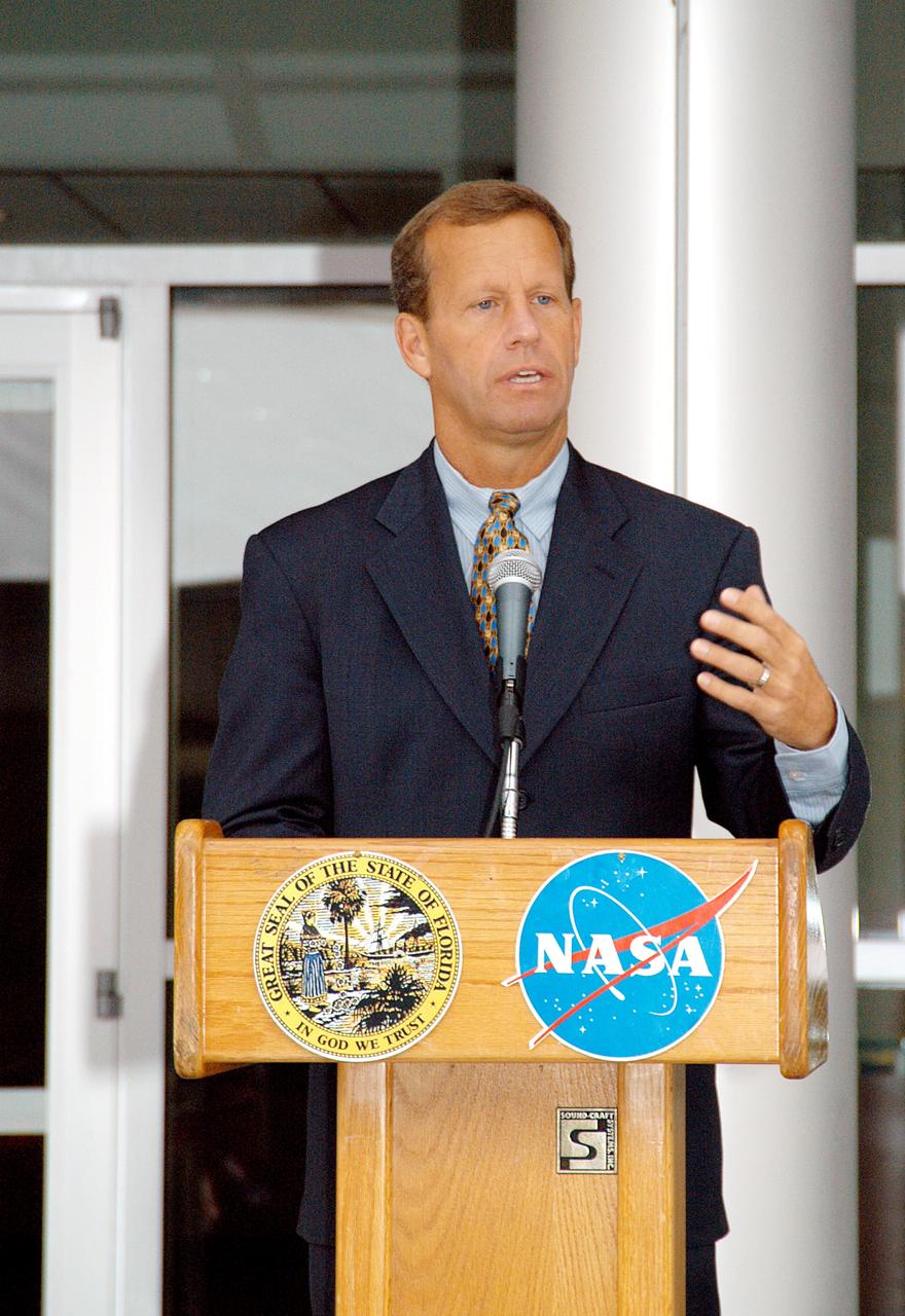KENNEDY SPACE CENTER, FLA. -  Frank T. Brogan, president of the Florida Atlantic University, speaks at a dedication and ribbon-cutting ceremony for the Space Life Sciences Lab hosted by NASA-Kennedy Space Center and the state of Florida at the new lab. Completed in August, the facility encompasses more than 100,000 square feet and was formerly known as the Space Experiment Research and Processing Laboratory or SERPL. The state, through the Florida Space Authority, built the research lab which is host to NASA, NASA’s Life Sciences Services contractor Dynamac Corp., Bionetics Corp., and researchers from the University of Florida.  Dynamac Corp. leases the facility.  The Florida Space Research Institute is responsible for gaining additional tenants from outside the NASA community.