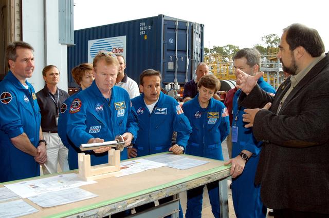 NASA image: KSC-04pd0383