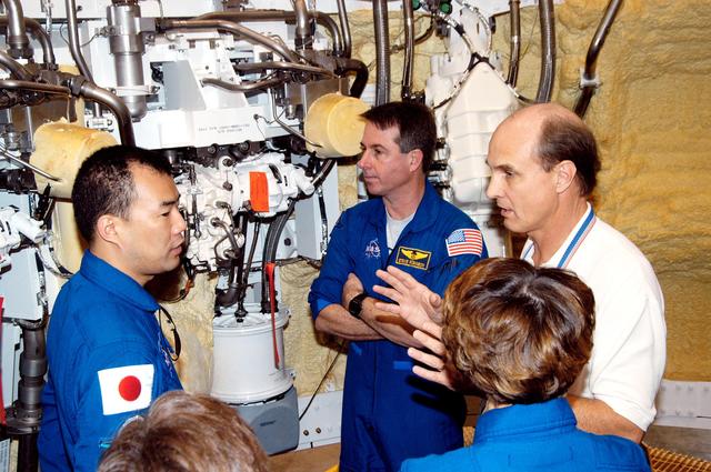 NASA image: KSC-04pd0397