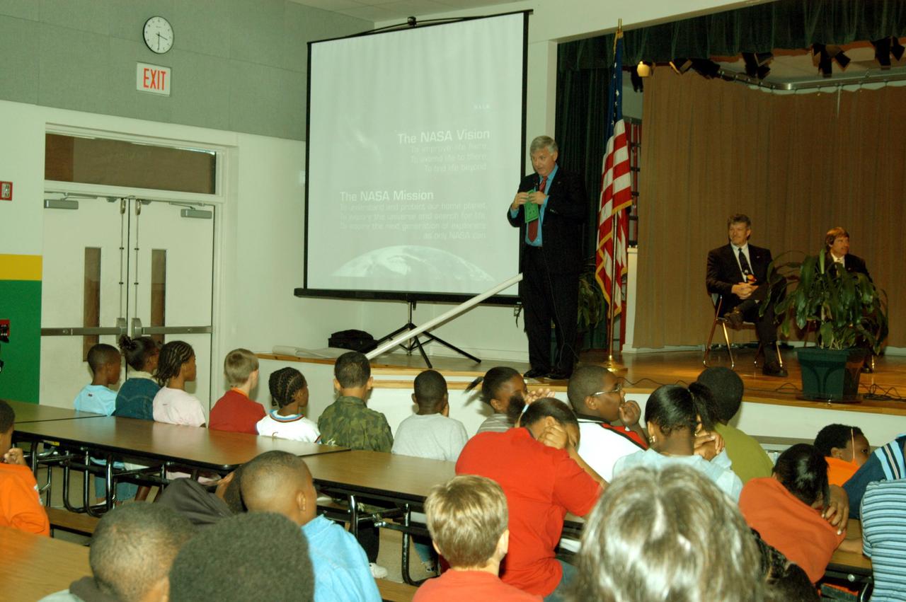 KENNEDY SPACE CENTER, FLA. -- Students at Oscar Patterson Elementary Magnet School in Panama City, Fla., listen to Center Director Jim Kennedy as he shares America’s new vision  for space exploration.  Kennedy is visiting NASA Explorer Schools in Florida and Georgia, talking with students about our destiny as explorers, NASA’s stepping stone approach to exploring Earth, the Moon, Mars and beyond, how space impacts our lives, and how people and machines rely on each other in space.