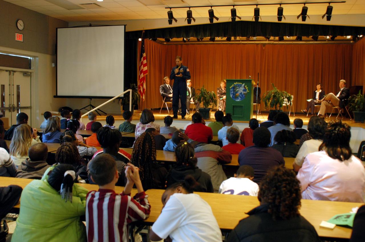 KENNEDY SPACE CENTER, FLA. -- Astronaut Sam Durrance shares stories of his experiences in space with the students at Oscar Patterson Elementary Magnet School in Panama City, Fla.  Durrance joined Center Director Jim Kennedy as he shares America’s new vision for space exploration with the next generation of explorers.  Kennedy is talking with students in NASA Explorer Schools in Florida and Georgia about our destiny as explorers, NASA’s stepping stone approach to exploring Earth, the Moon, Mars and beyond, how space impacts our lives, and how people and machines rely on each other in space.