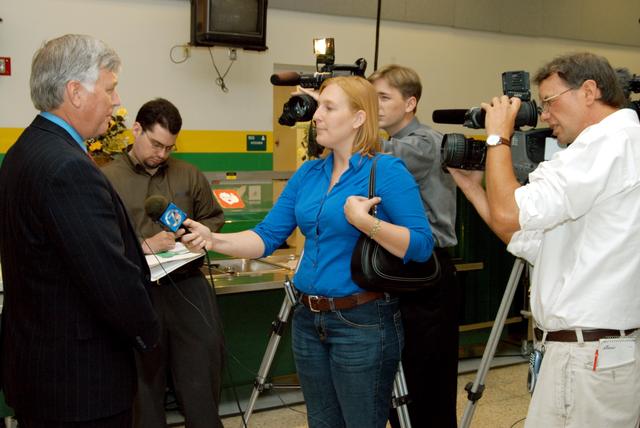 NASA image: KSC-04pd0730