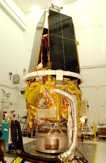 NASA image: KSC-04pd0782