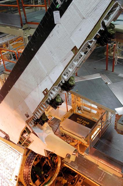 NASA image: KSC-04pd0951