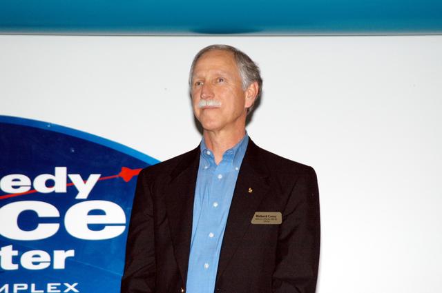 NASA image: KSC-04pd0991