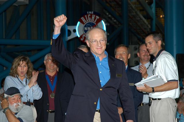 NASA image: KSC-04pd1016