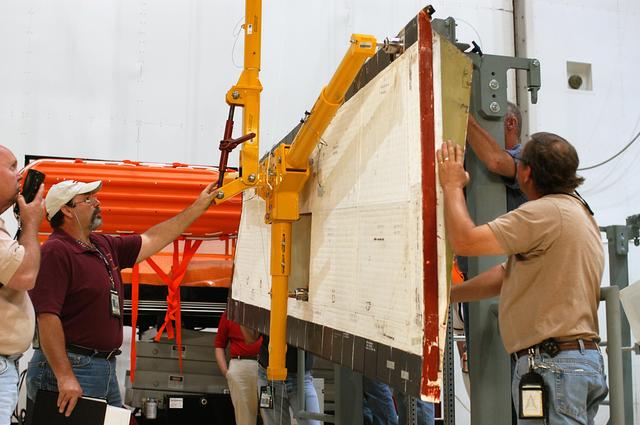 NASA image: KSC-04pd1035