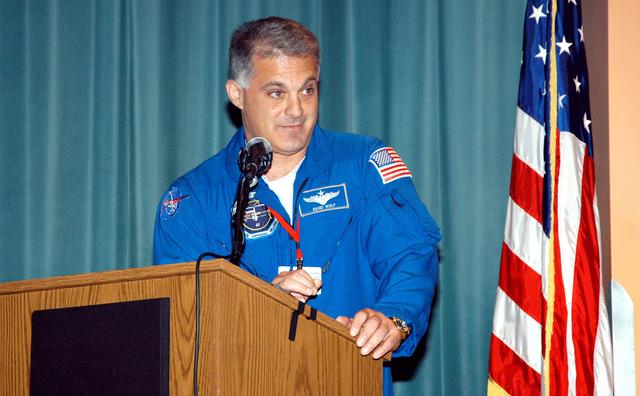 NASA image: KSC-04pd1158