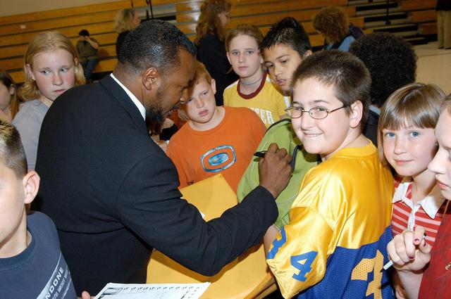 NASA image: KSC-04pd1201