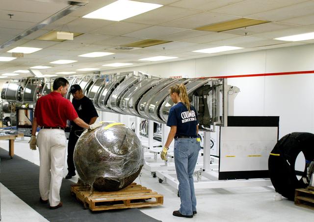 NASA image: KSC-04pd1230