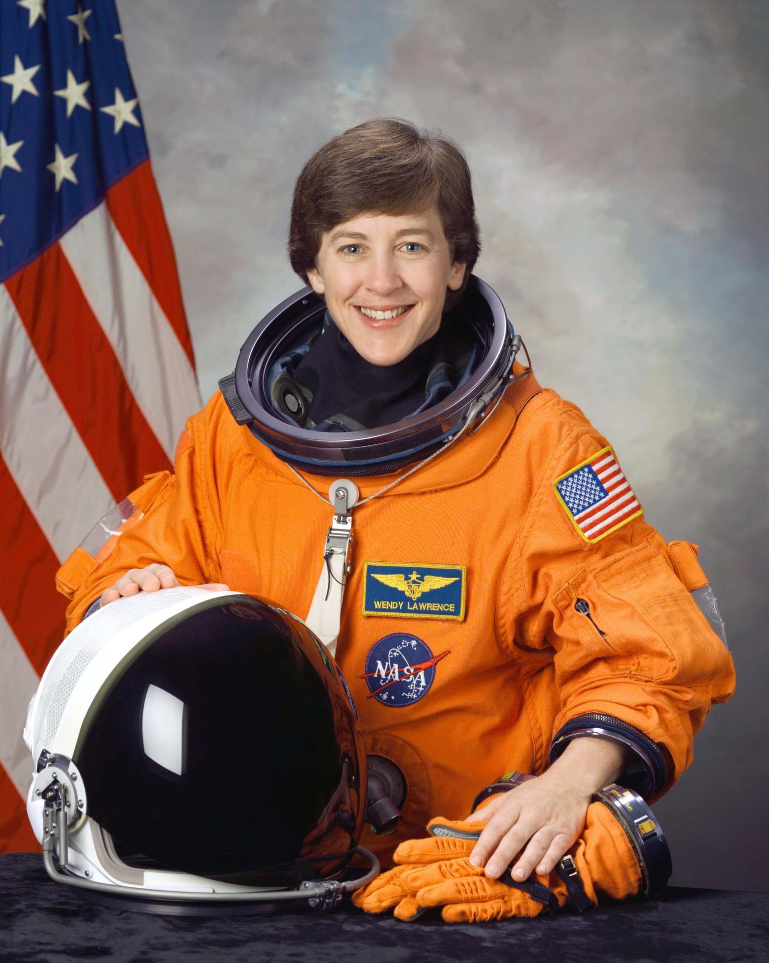 Official astronaut portrait for Wendy Lawrence