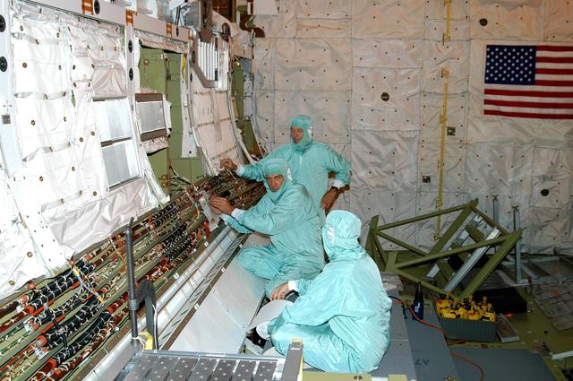 NASA image: KSC-04pd1279