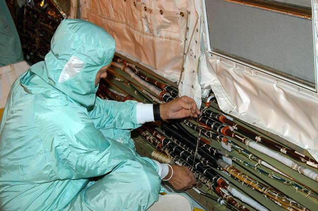 NASA image: KSC-04pd1280