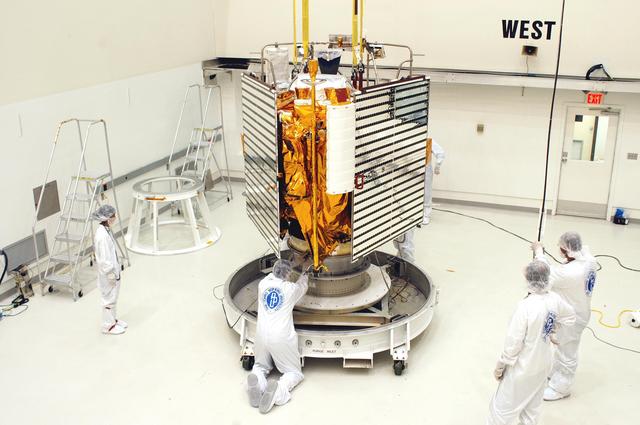 NASA image: KSC-04pd1372