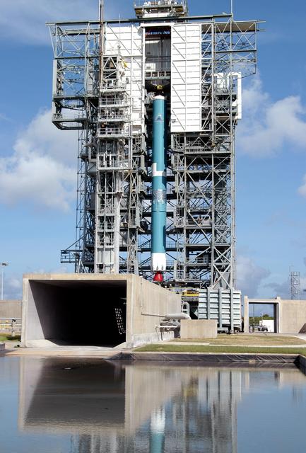 NASA image: KSC-04pd1396